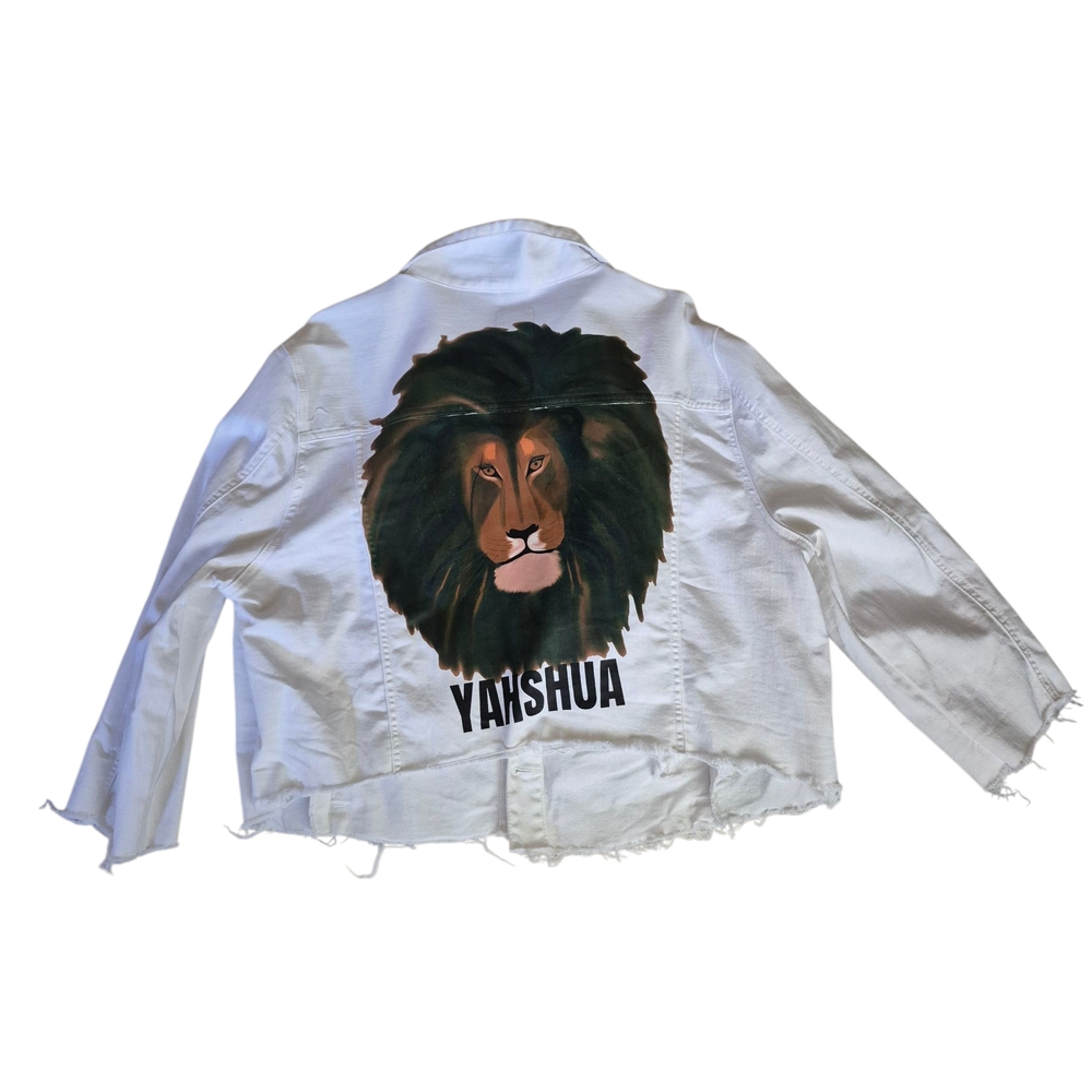 Upcycled Just USA White Jean Jacket with Lion Graphic Size 2x - Picture 7 of 9